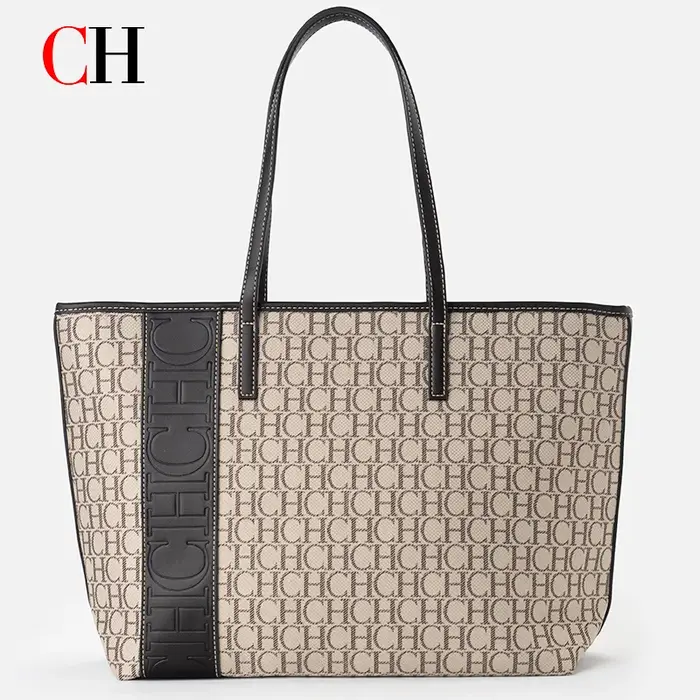 Sac fourre-tout CH en cuir véritable marron avec monogramme
