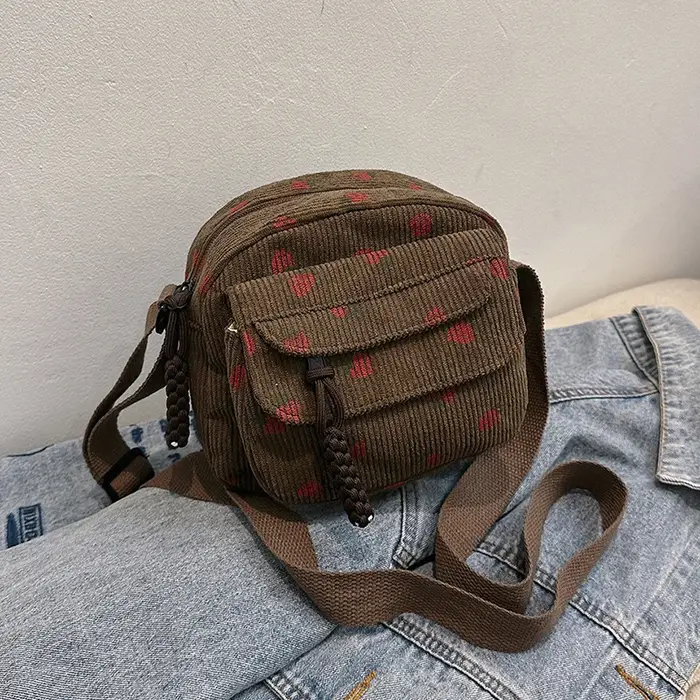 Mignon fraise sac à bandoulière décontracté fermeture éclair à la mode sac à bandoulière fourre-tout