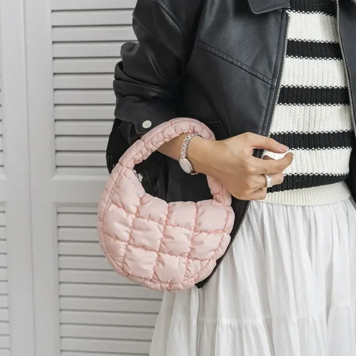 Mini sac fourre-tout bouffant matelassé