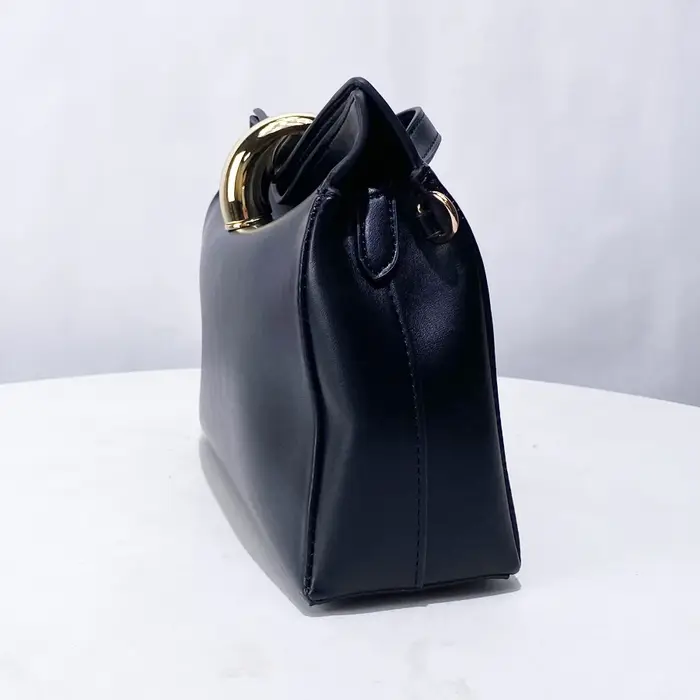 Boucle en métal décoration fourre-tout sacs à poignée supérieure pour femmes sac à main et sac à mai