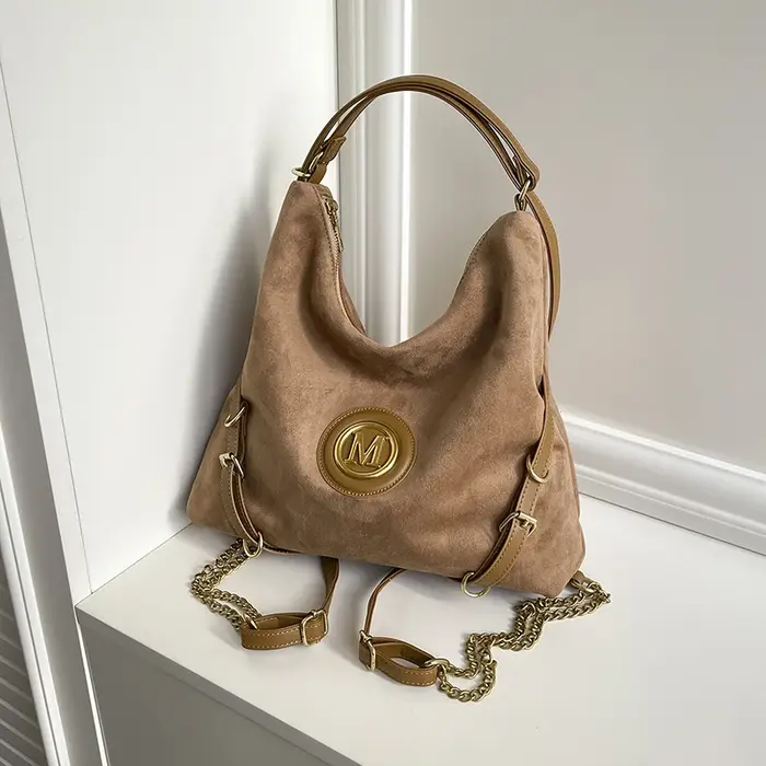 2026 nouvelle tendance sac fourre-tout décontracté Faux daim couleur unie lettre