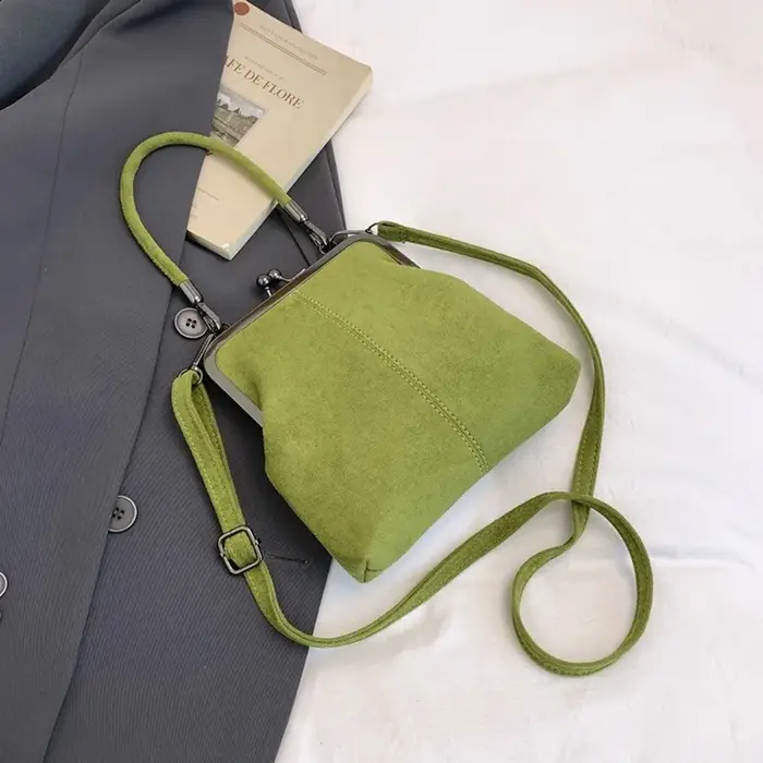 Sac à main rétro grande capacité en cuir PU givré avec fermoir Kiss Lock