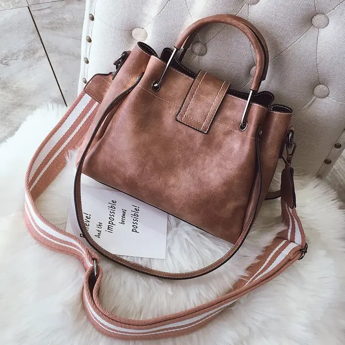 Sacs à Bandoulière Brodés Personnalisés pour Femme
