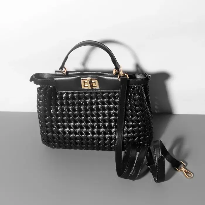 Sac à main en tricot à la main de haute qualité 2026 pour femmes, sac à bandoulière ajouré pour femm