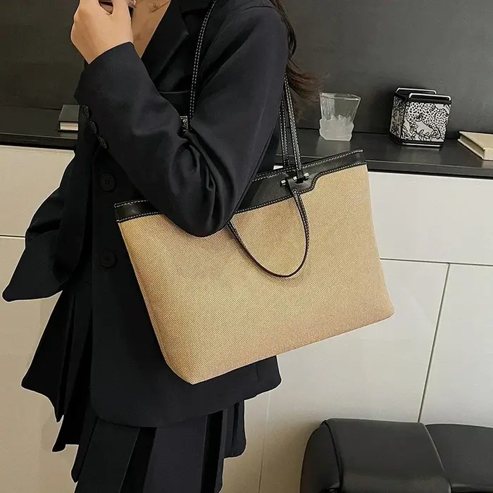 Sac à langer élégant en cuir pour femmes