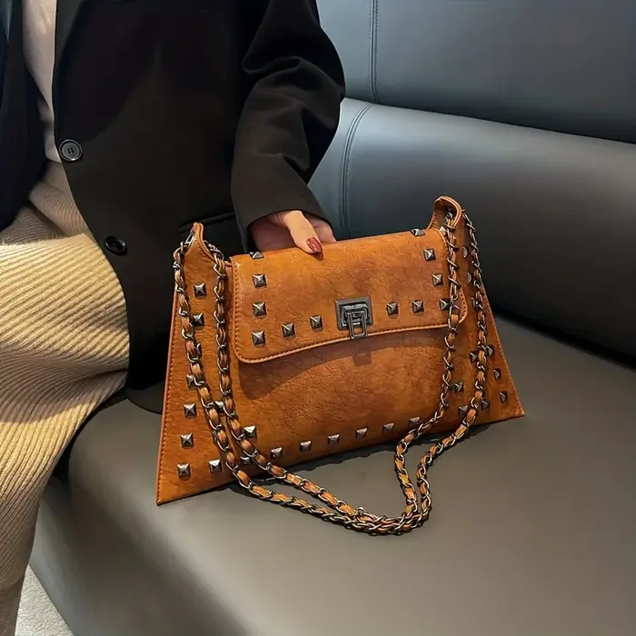 Vintage Chic Rivets chaîne sac intemporel tour-verrouillage en cuir sac à bandoulière pour les femmes à la mode