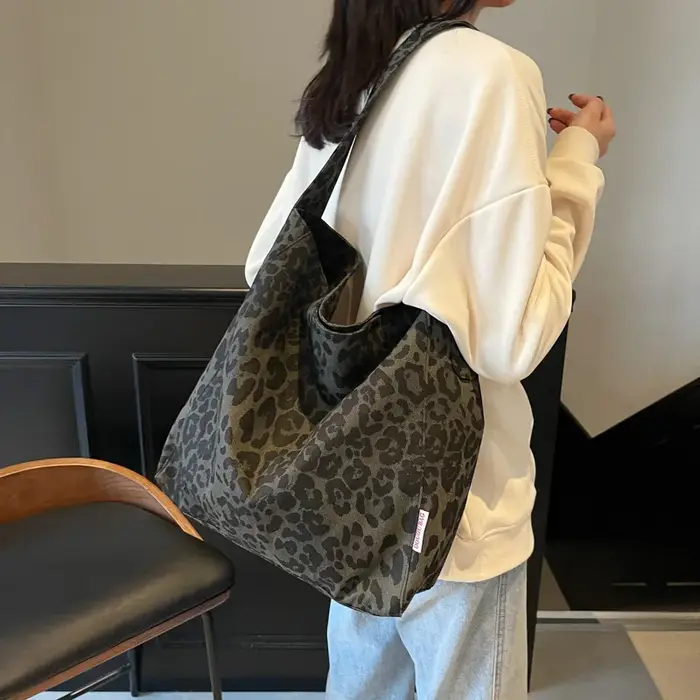 Sac fourre-tout vintage en toile imprimé léopard pour femme 2026 – Grand sac à main de créateur tendance