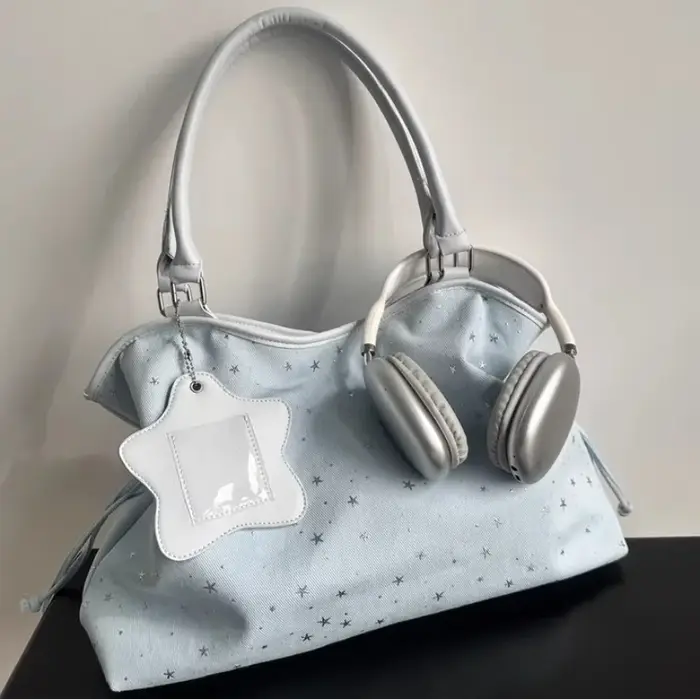 Sac à bandoulière en daim à pois pour femmes
