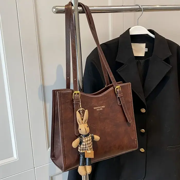 Sac à bandoulière vintage pour femme avec pendentif, sac fourre-tout souple grande capacité, sac à m
