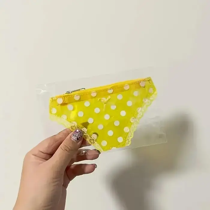 Porte-monnaie en dentelle mignon
