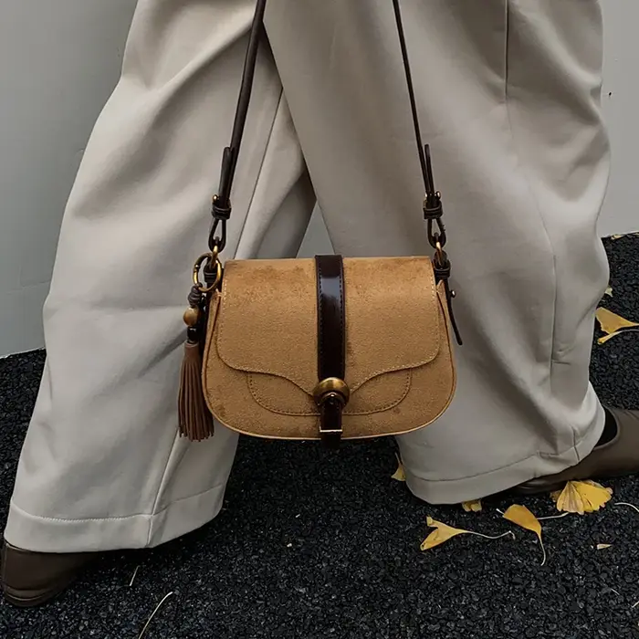 Mode de luxe femmes sac à bandoulière petits sacs de selle en demi-cercle Vintage Faux daim
