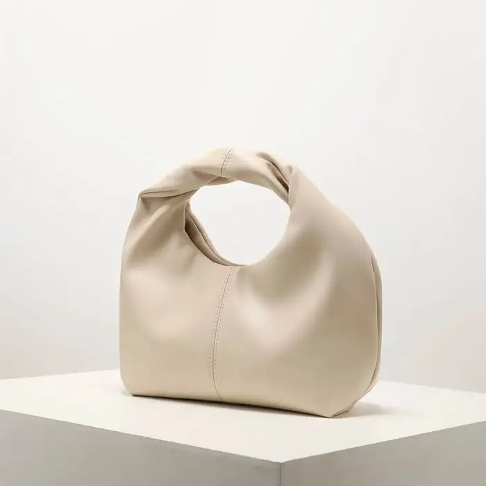 Sac carré torsadé élégant