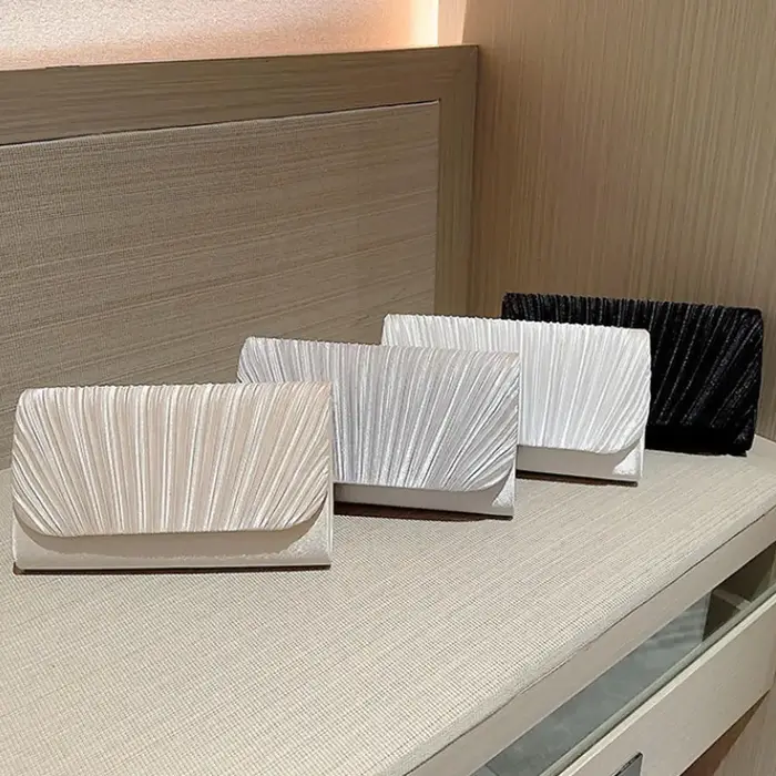 Pochette brillante pour dames