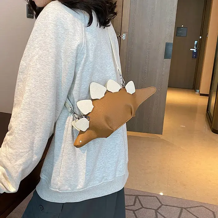 Sac bandoulière mini dinosaure tendance pour femme