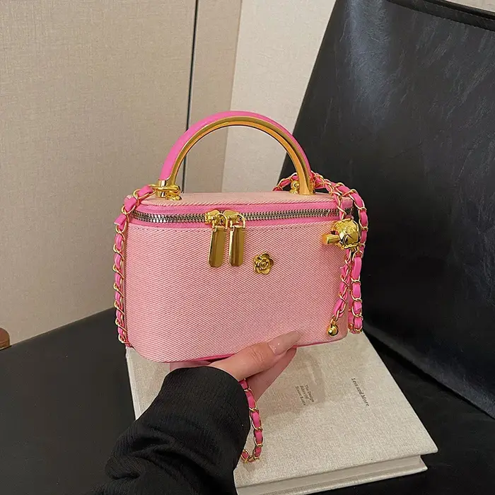 2025 luxe mode Denim femmes petit sac carré concepteur dames chaîne sacs à bandoulière loisirs Style britannique