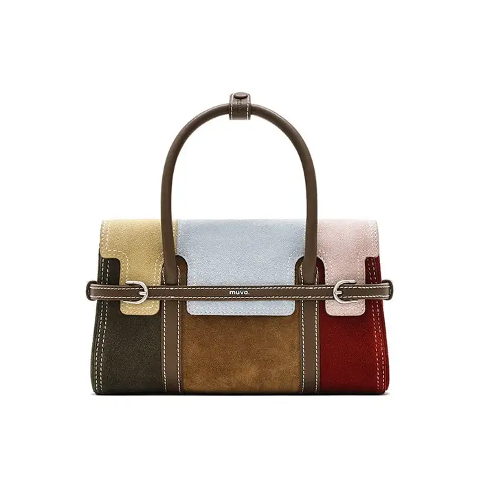 Sac à main assorti aux couleurs, format compact - un sac de banlieue unique, haut de gamme et tendan