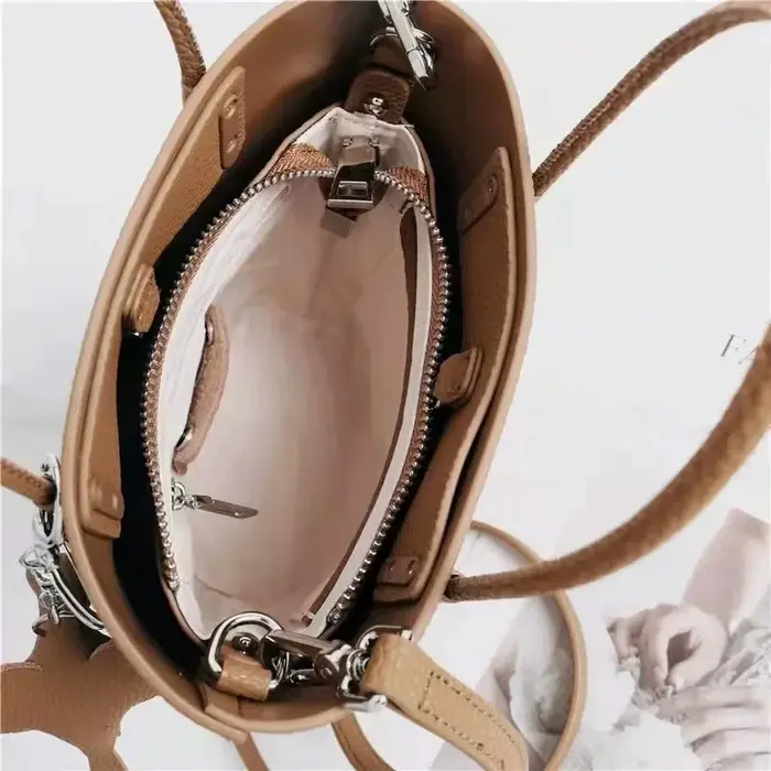 Petit sac seau d'été avec breloque éléphant