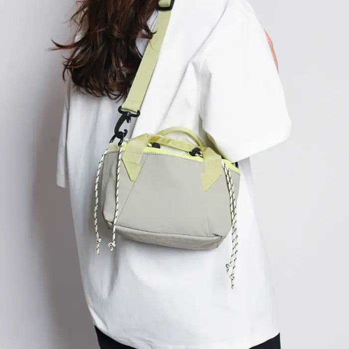 Niche Mini Petit sac léger et simple à cordon pour rouge à lèvres