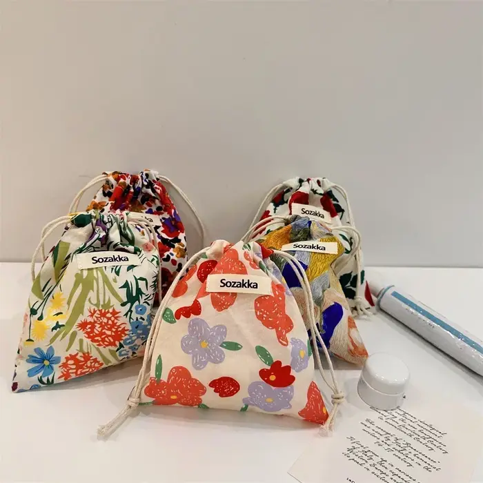 Sacs à cordon floraux en tissu de coton