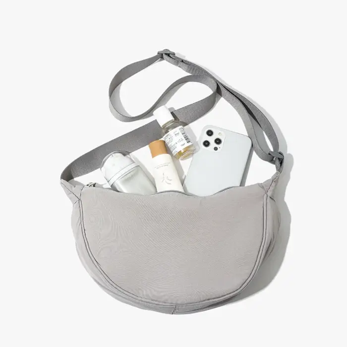 Sac à bandoulière d'été pour femmes, sac à bandoulière léger en Nylon, sac à main d'été polyvalent e