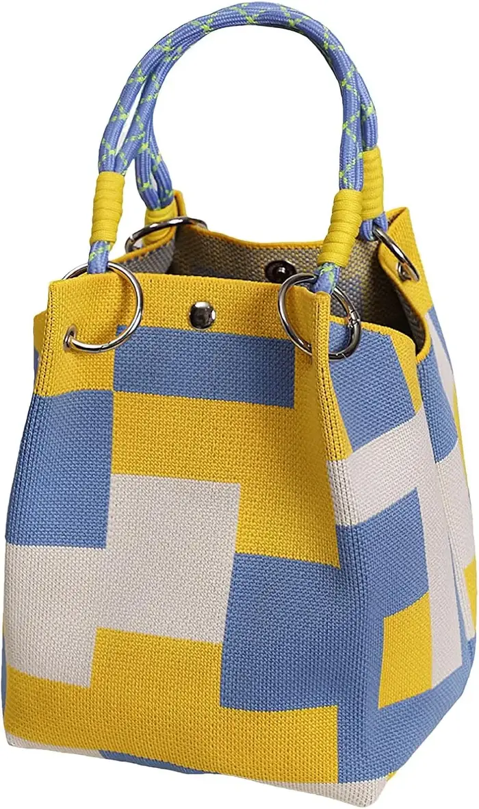 Mini sac seau tricoté pour femme