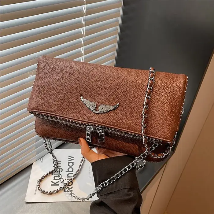 Nouveau sac à bandoulière scintillant tendance, sac à main en cristal avec chaîne diamantée, pochett