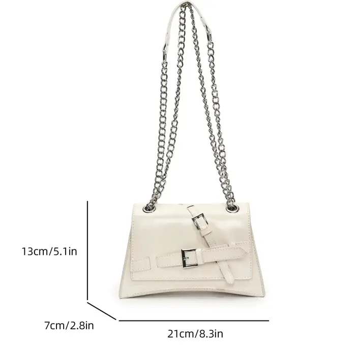 Sac à main rouge de marque