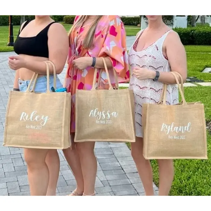 Sac fourre-tout en toile de jute personnalisé avec nom