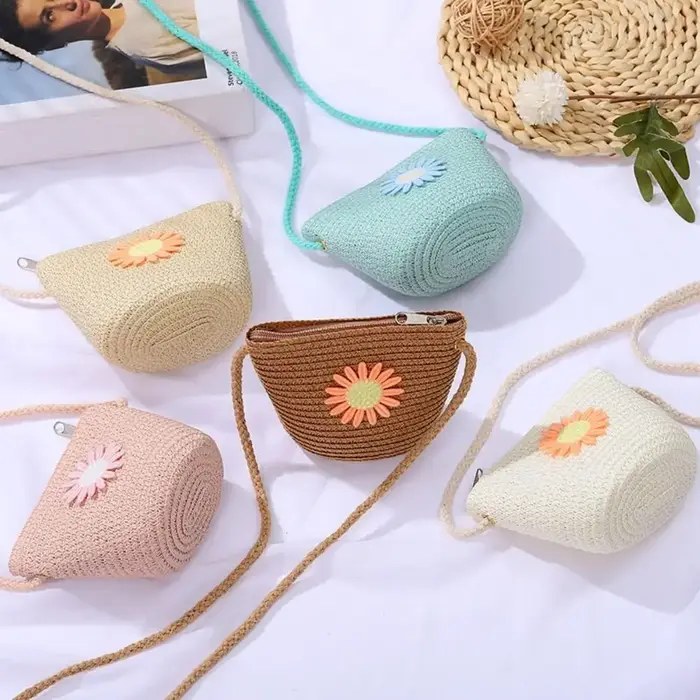 Sac rond en paille tressé pour femme