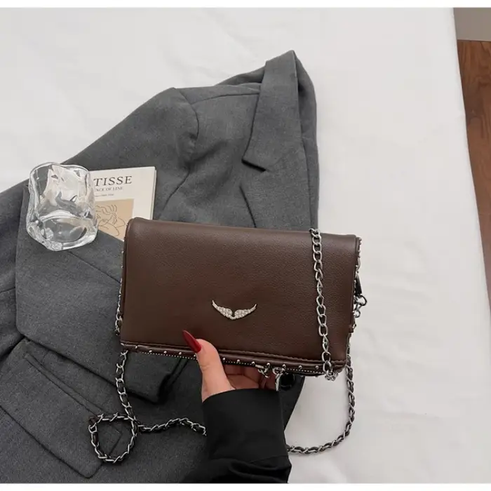 Nouveau Sac Enveloppe Aile Incrusté de Diamants Style Français 2026 - Sac ZV Tendance et Polyvalent - Sac Bandoulière Rétro Classique
