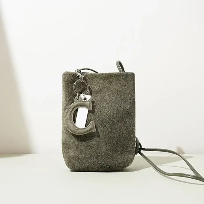 Sac de téléphone en daim de luxe pour femmes