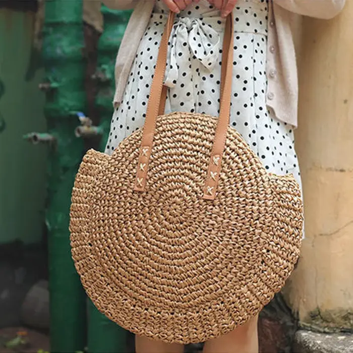 Sac à bandoulière rond en paille d'été pour femmes