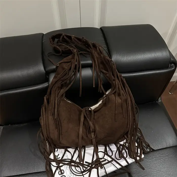 Sac à bandoulière à pompon de Style occidental