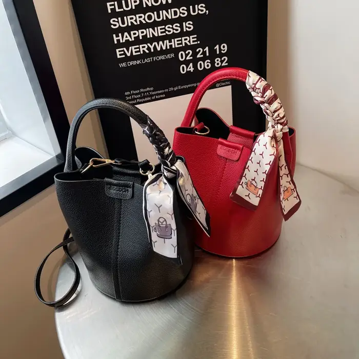 Sac à Bandoulière Rouge en PU E27 pour Femme