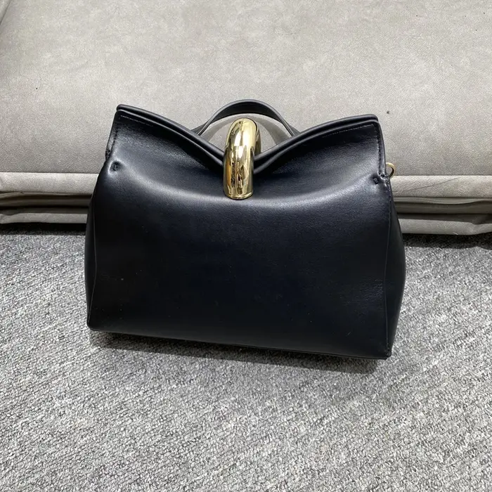 Boucle en métal décoration fourre-tout sacs à poignée supérieure pour femmes sac à main et sac à mai