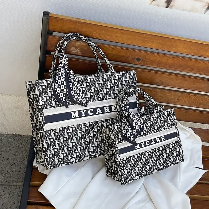 Sac fourre-tout élégant brodé pour femme 2025 – Nouveau sac à main rétro en toile avec lettres artistiques