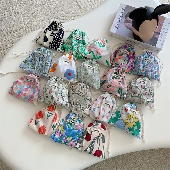 Pochette de maquillage à cordon pour femmes et filles, sac à cosmétiques imprimé floral pour rouge à