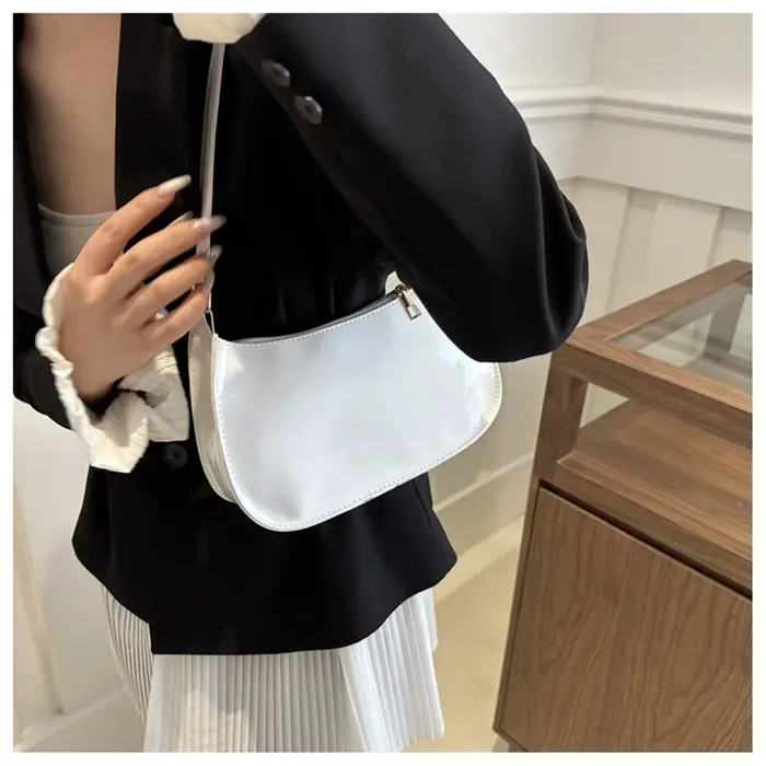 Sac à bandoulière en cuir verni brillant rétro couleur unie sacs à main pour femmes décontracté marque concepteur sac sous les bras mode Simple Hobo sac