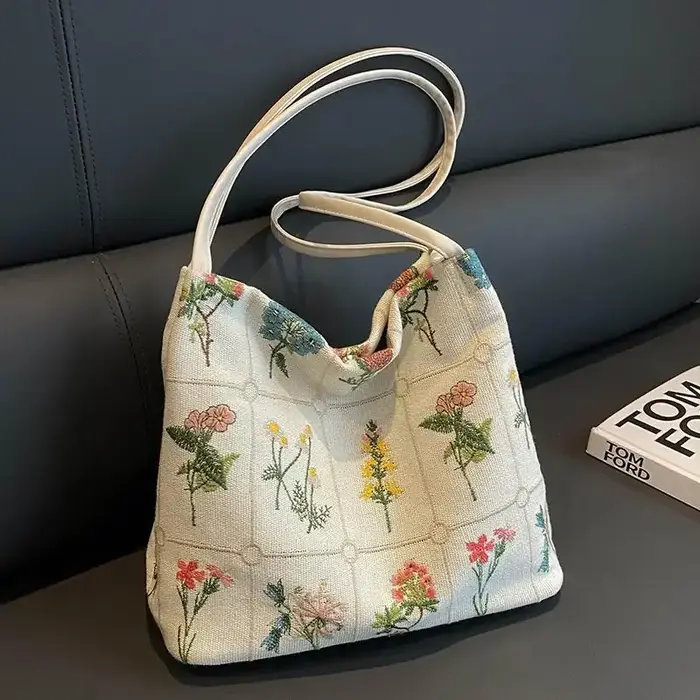 Sac fourre-tout brodé de grande capacité pour femmes