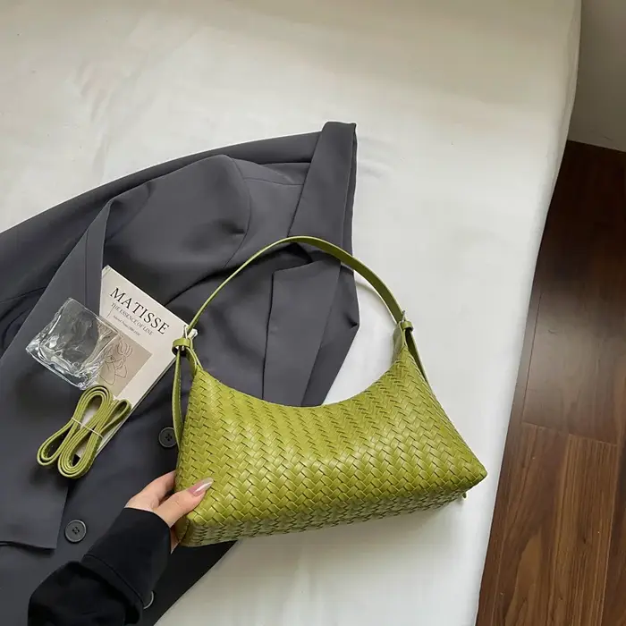 Sac à bandoulière hobo en PU souple à motif tissé
