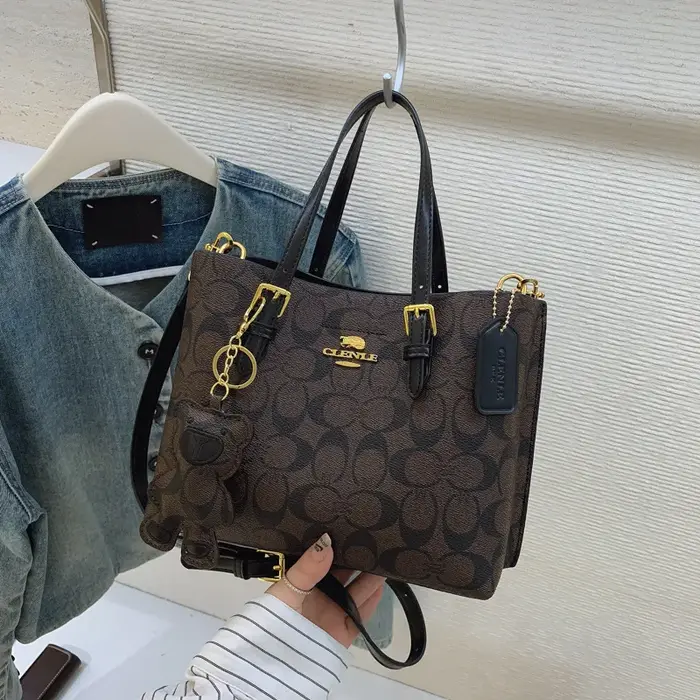 Sac messager en cuir vintage 2026 avec logo lettre, style parisien, sac à main minimaliste pour femm