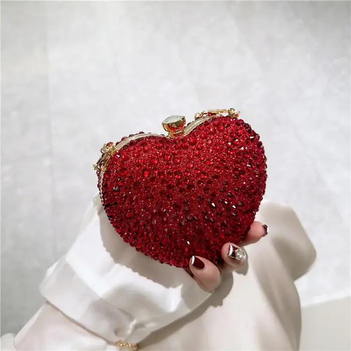 Luxe diamant incrusté coeur forme cristal pochette sac à main pierres soirée de mariage sac à bandoulière poignée