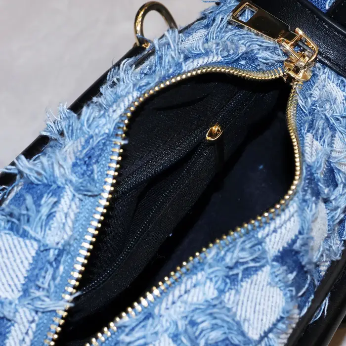 Sacs à main et pochettes pour femmes