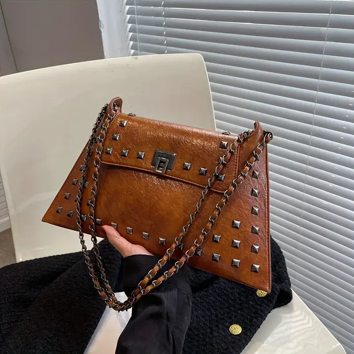 Vintage Chic Rivets chaîne sac intemporel tour-verrouillage en cuir sac à bandoulière pour les femmes à la mode