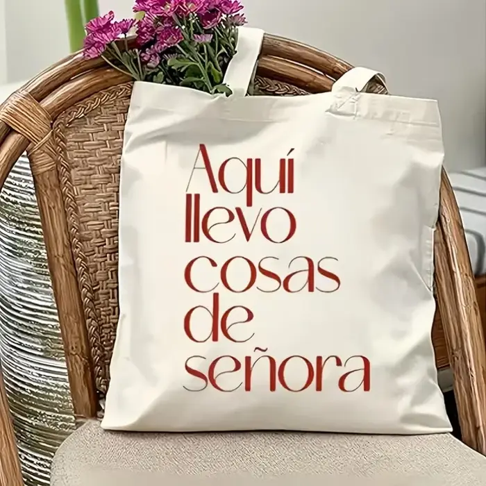 Sac fourre-tout pour femme avec citation amusante en espagnol - « Aqui Llevo Cosas De Senora » (Je p