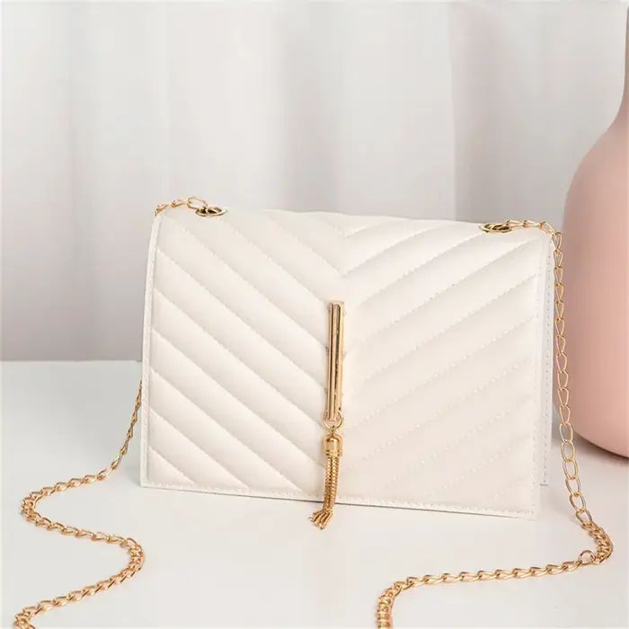 Mode gland rabat sacs à bandoulière modèle Mini chaîne sac à bandoulière pour femmes en cuir Pu blan