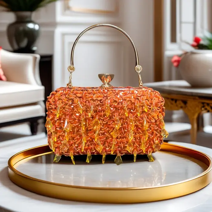 Pochette de soirée rose irisée à sequins pour femme