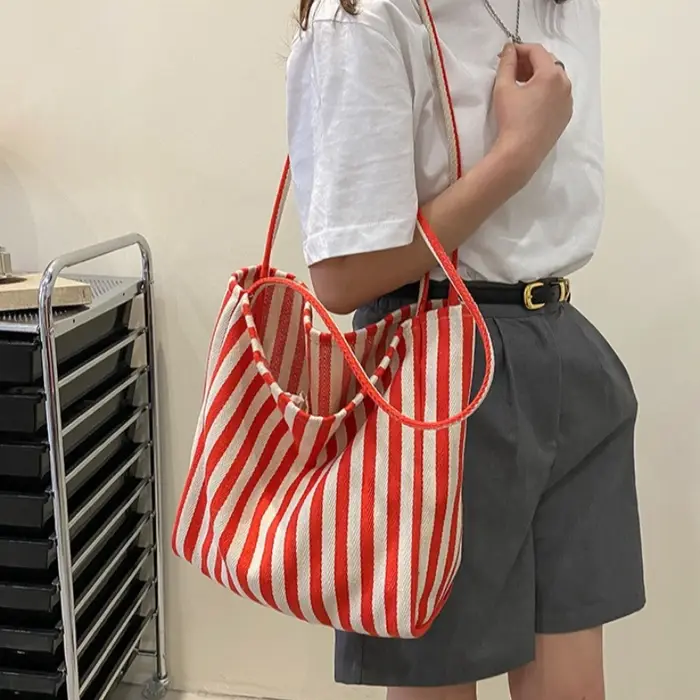 Sac fourre-tout chic à rayures tissées grande capacité