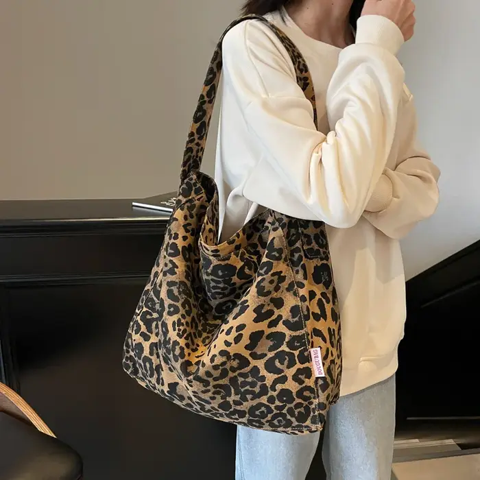 Sac fourre-tout vintage en toile imprimé léopard pour femme 2026 – Grand sac à main de créateur tendance