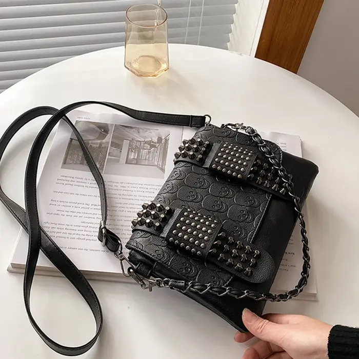 Vintage crâne Rivet sac à bandoulière femmes en cuir PU noir sac
